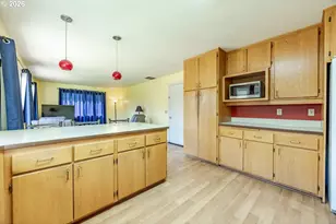 2939 Wolf Meadows Ln, Eugene, OR 97408 - Photo 17