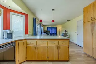 2939 Wolf Meadows Ln, Eugene, OR 97408 - Photo 15