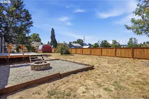 345 N 6th St, Harrisburg, OR 97446 - Photo 39