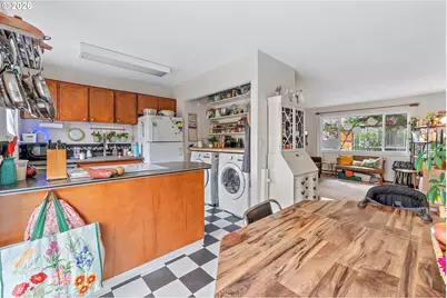 804 SE Nehalem St, Portland, OR 97202 - Photo 9