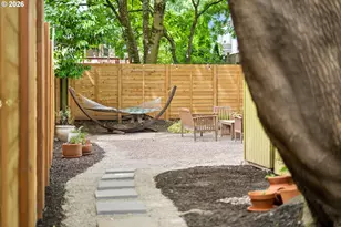 321 NE Stanton St, Portland, OR 97212 - Photo 21