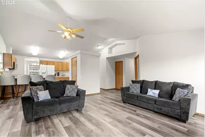 1221 Monroe St, Lafayette, OR 97127 - Photo 9