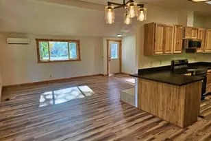 990 E 2nd St, Coquille, OR 97423 - Photo 9