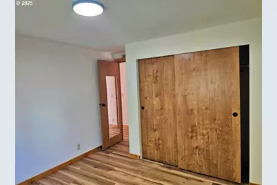 990 E 2nd St, Coquille, OR 97423 - Photo 17