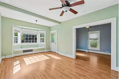 5325 N Montana Ave, Portland, OR 97217 - Photo 9