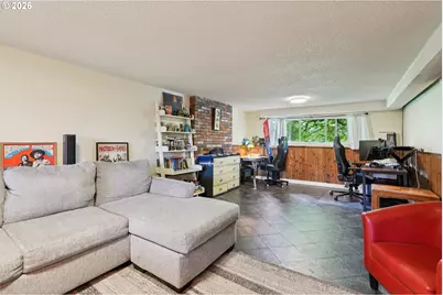 16660 SE Valley View Rd, Milwaukie, OR 97267 - Photo 21