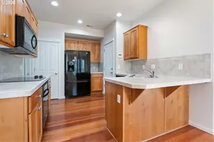 798 NE 72nd Ave, Hillsboro, OR 97124 - Photo 13