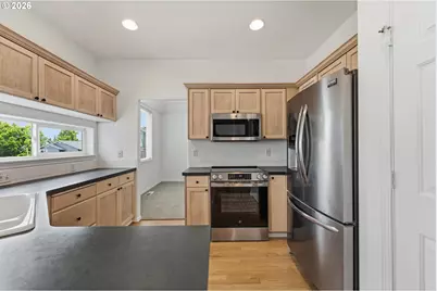 15257 SW Firtree Dr, Portland, OR 97223 - Photo 11