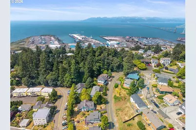 416 Chinook Ave, Astoria, OR 97103 - Photo 45
