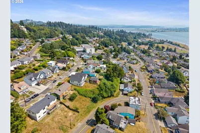 416 Chinook Ave, Astoria, OR 97103 - Photo 43