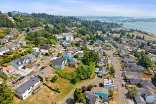 416 Chinook Ave, Astoria, OR 97103 - Photo 43