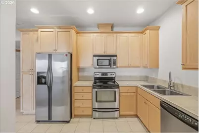 2025 Elm St #4A, Forest Grove, OR 97116 - Photo 15