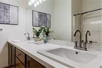 15320 NW Central Dr #222, Portland, OR 97229 - Photo 17