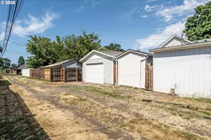 1147 Juniper St, Junction City, OR 97448 - Photo 35