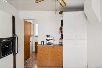 1147 Juniper St, Junction City, OR 97448 - Photo 11