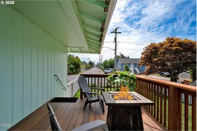 1302 SW 63rd St, Lincoln City, OR 97367 - Photo 3