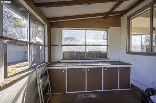 550 N 8th St, Lakeside, OR 97449 - Photo 21