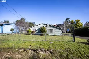 550 N 8th St, Lakeside, OR 97449 - Photo 1