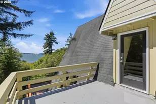 65578 E Bay Rd, North Bend, OR 97459 - Photo 35