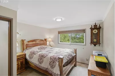 65578 E Bay Rd, North Bend, OR 97459 - Photo 21