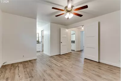 594 Empress Ave, Eugene, OR 97405 - Photo 11