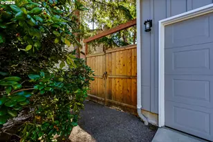 594 Empress Ave, Eugene, OR 97405 - Photo 29