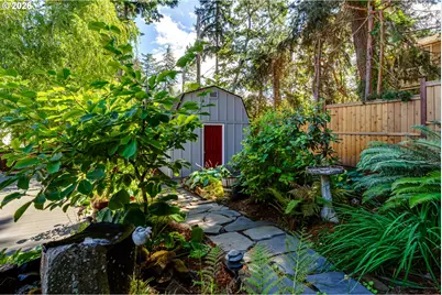 594 Empress Ave, Eugene, OR 97405 - Photo 23