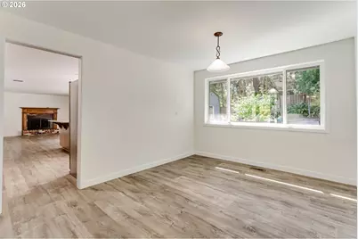 594 Empress Ave, Eugene, OR 97405 - Photo 7