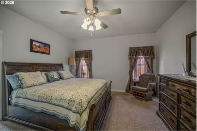 1231 SW 3rd Ave, Mill City, OR 97360 - Photo 23