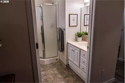 7421 SE Martins St, Portland, OR 97206 - Photo 23
