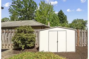 9630 SW Robbins Dr, Beaverton, OR 97008 - Photo 33