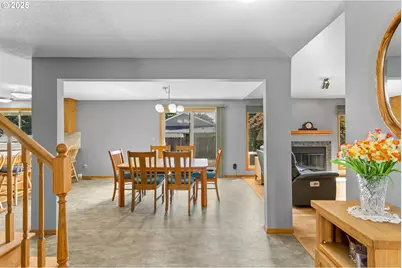 9630 SW Robbins Dr, Beaverton, OR 97008 - Photo 5