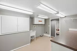 2203 N Emerson St, Portland, OR 97217 - Photo 29