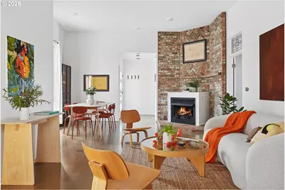 2203 N Emerson St, Portland, OR 97217 - Photo 9