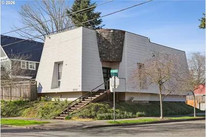 2203 N Emerson St, Portland, OR 97217 - Photo 3