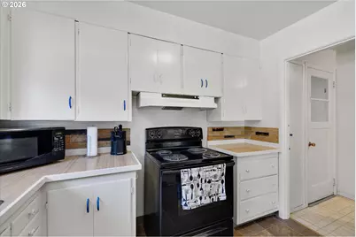 21288 S Beavercreek Rd, Oregon City, OR 97045 - Photo 7