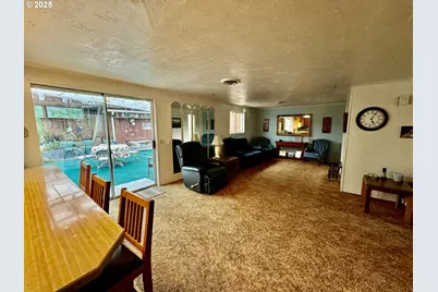 4990 Mitchell Loop Rd, Florence, OR 97439 - Photo 15