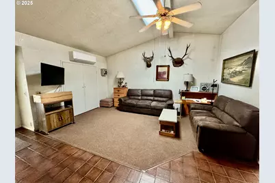 4990 Mitchell Loop Rd, Florence, OR 97439 - Photo 5