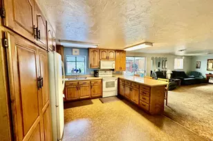 4990 Mitchell Loop Rd, Florence, OR 97439 - Photo 9