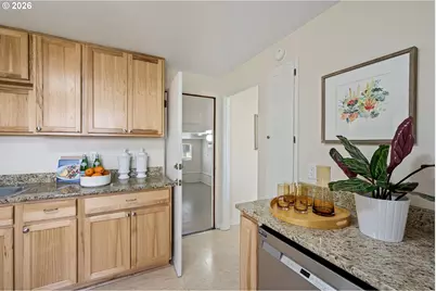 1255 Taylor St, Eugene, OR 97402 - Photo 25