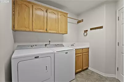 556 SE 10th Ave, Canby, OR 97013 - Photo 35