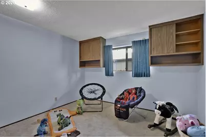 4448 Knoop Ave, Eugene, OR 97402 - Photo 31