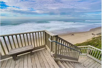 2672 SW Anchor Ave, Lincoln City, OR 97367 - Photo 21