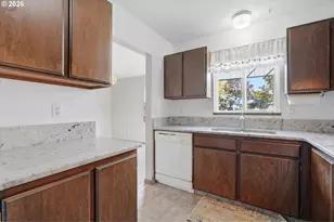 17815 NW Lakeway Ct, Beaverton, OR 97006 - Photo 9