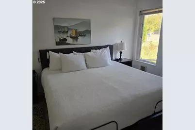 1000 SE Bay Blvd #118, Newport, OR 97365 - Photo 13