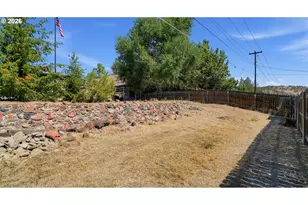 2001 NE Laughlin Rd, Prineville, OR 97754 - Photo 33