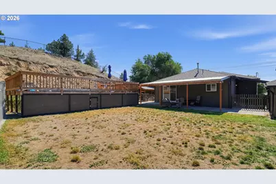 2001 NE Laughlin Rd, Prineville, OR 97754 - Photo 27