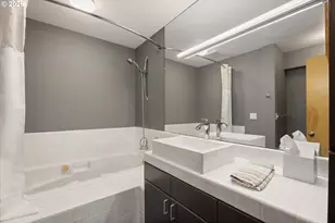 530 N Hayden Bay Dr, Portland, OR 97217 - Photo 31