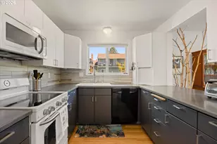 530 N Hayden Bay Dr, Portland, OR 97217 - Photo 15