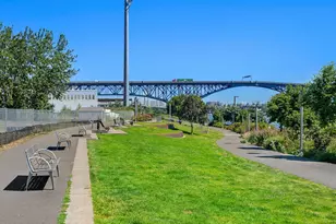 5630 S Riverside Ln, Portland, OR 97239 - Photo 33